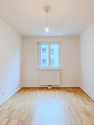 2 Zimmer Wohnung mit Balkon | 2. Stock | 5 Min. zu U6 & Wasserpark Floridsdorf | Ruhelage – Bild 2