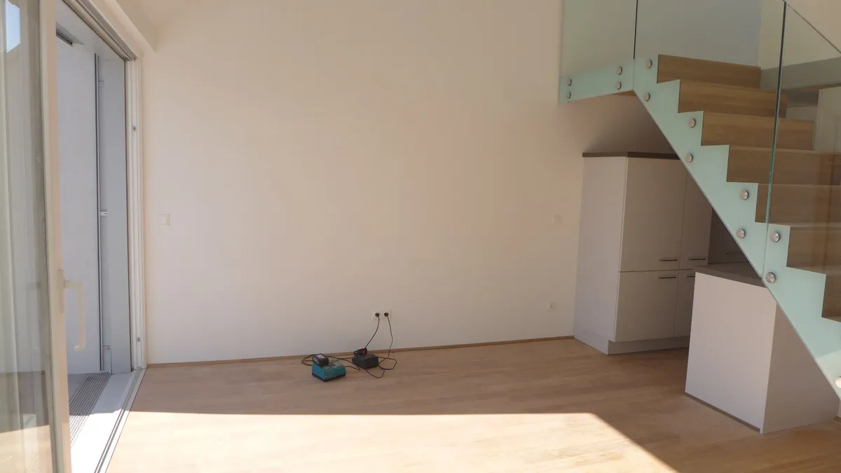 Coole Dachgeschosswohnung in Hofruhelage Nähe Brucknerhaus!!! – pohled 3