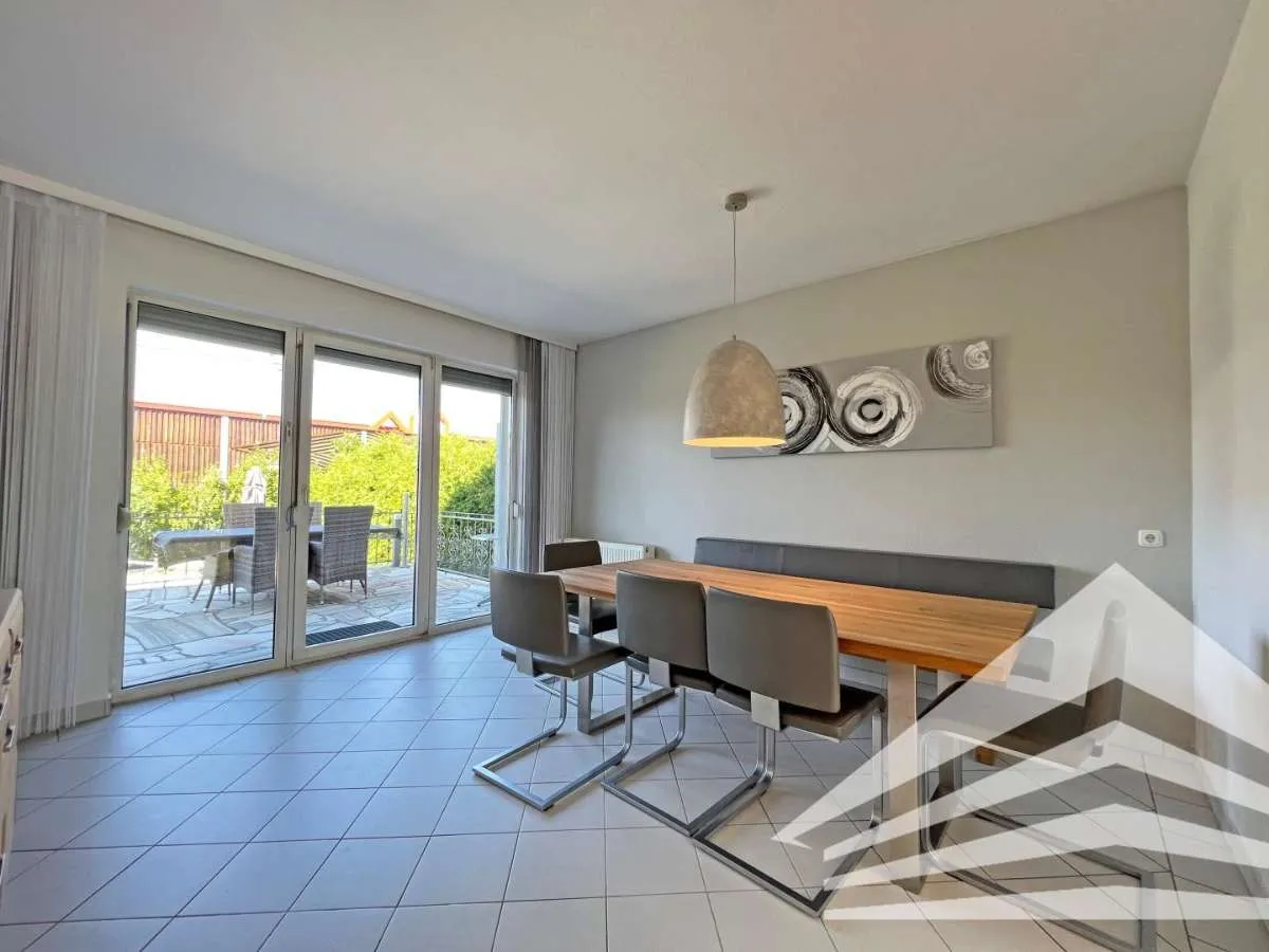 Pasching/Langholzfeld: Gartenwohnung mit Pool & Terrasse in begehrter Lage - Ansicht 3