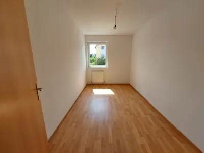 4-Zimmer-Wohnung mieten in Neunkirchen – 85 m², € 703 – Bild 6 von 14