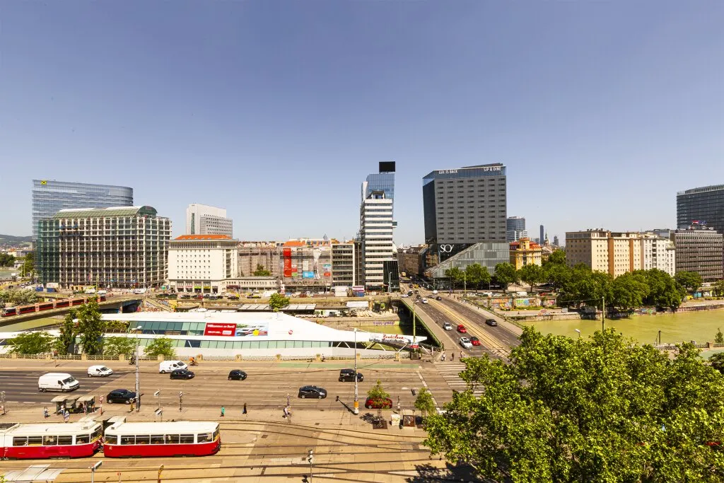 U1/U4 Schwedenplatz - charmantes Büro mit Fernblick im 7. Liftstock zu vermieten - Ansicht 3