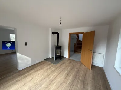 4-Zimmer-Haus kaufen in Neunkirchen – 120 m², € 299.000 – Bild 2 von 15