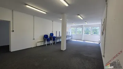 3-Zimmer-Gewerbeimmobilie mieten in Baden – 210 m², € 1.167 – Bild 9 von 11