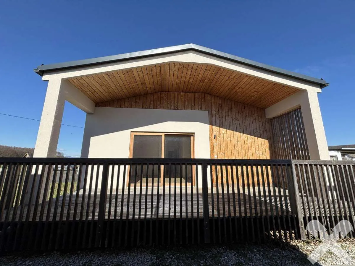 Moderner Neubau Bungalow - Wohnen auf einer Ebene nähe Bad Waltersdorf - Ansicht 2