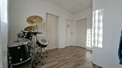 8-Zimmer-Haus kaufen in Neunkirchen – 174 m², € 279.000 – Bild 16 von 35