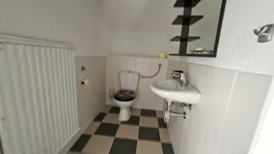 8-Zimmer-Haus kaufen in Neunkirchen – 174 m², € 279.000 – Bild 19 von 35