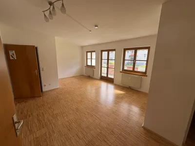 2-Zimmer-Wohnung mieten in Feldkirchen – 85 m², € 848 – Bild 2 von 9