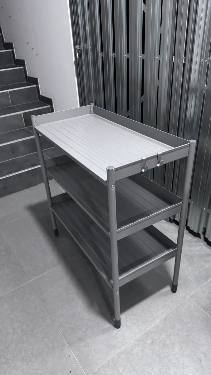 IKEA Regal Pflanztisch Metall, € 17,- (5020 Salzburg)