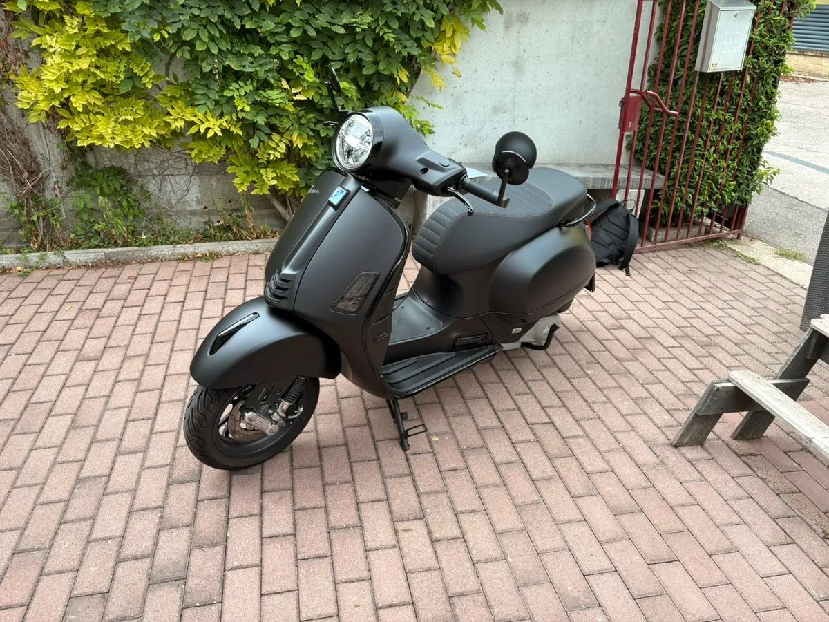 Vespa GTS