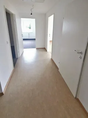 2-Zimmer-Wohnung mieten in Neunkirchen – 57,07 m², € 770 – Bild 4 von 12