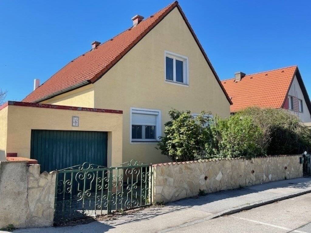 Einfamilienhaus mit Vollkeller + 2tes Kellergeschoss mit ca.75m² (ehemals. Champion Zucht), Rannersdorf