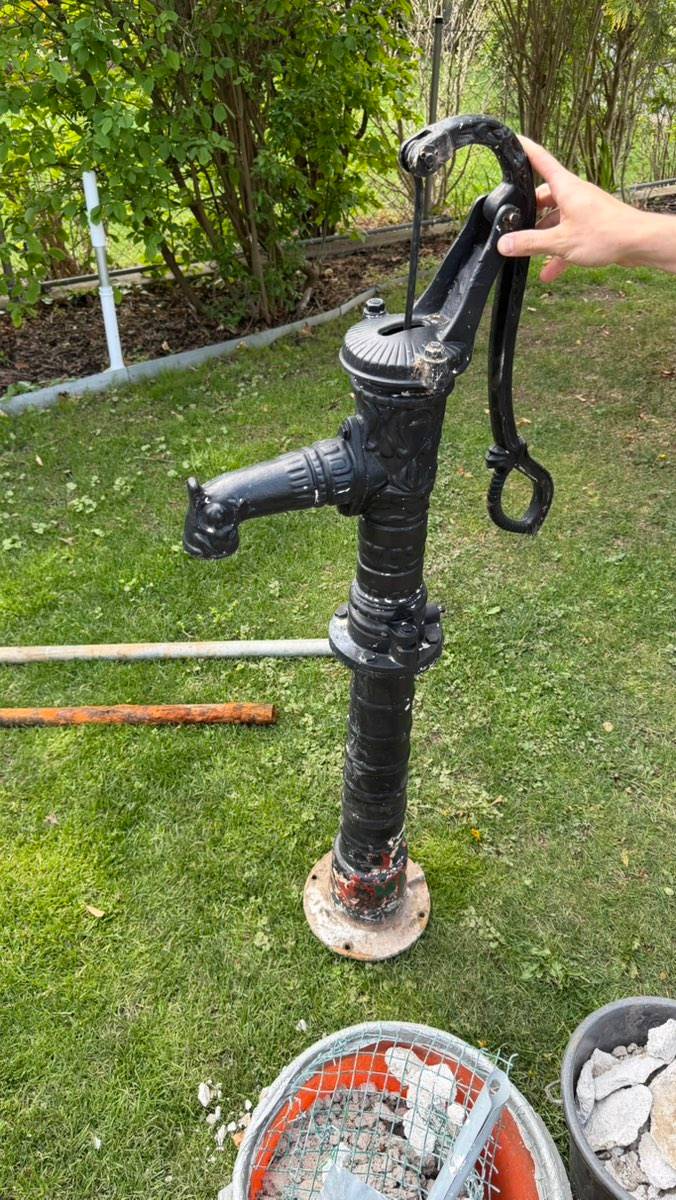 Handpumpe Brunnen,  45,- (1100 Wien) - willhaben
