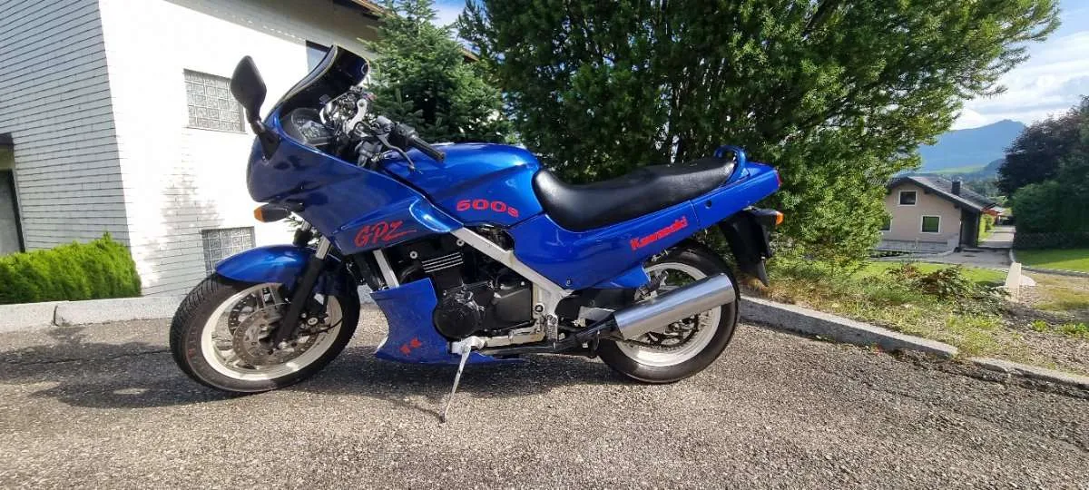 Kawasaki GPZ