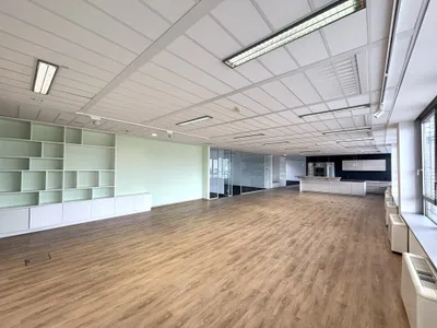 Gewerbeimmobilie mieten in Wien – 566 m², € 12.961