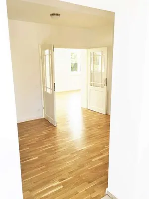 8-Zimmer-Gewerbeimmobilie mieten in Baden – 220 m², € 2.750 – Bild 10 von 47