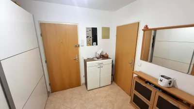 PROVISIONSFREI | Moderne 3-Zimmer-Mietwohnung mit Loggia & Lift | 90 m² | Ruhige Lage | Top Grundriss – Bild 3