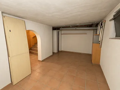 5-Zimmer-Haus kaufen in Neunkirchen – 160 m², € 349.000 – Bild 9 von 12
