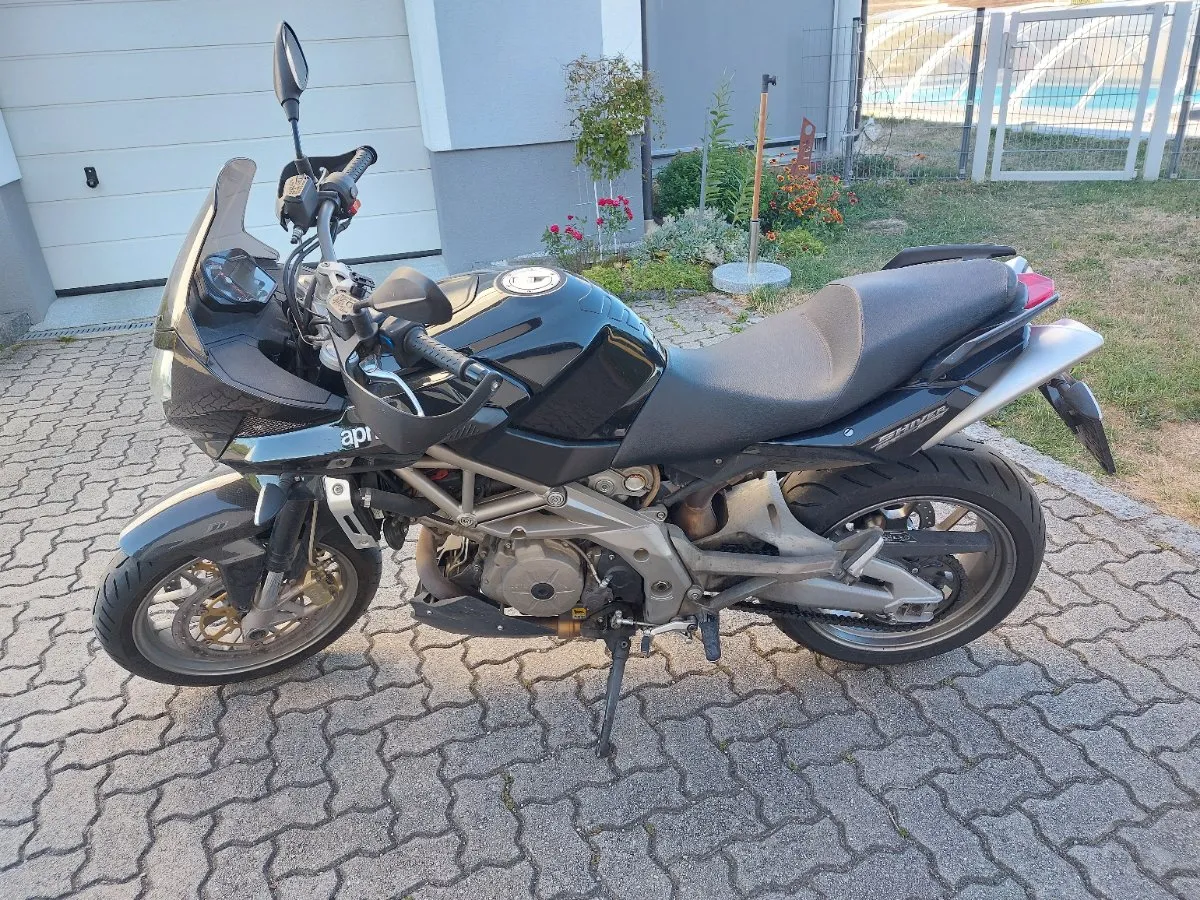 Aprilia SL