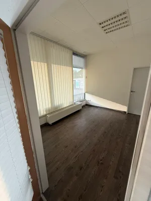 1-Zimmer-Gewerbeimmobilie mieten in Wolfsberg – 30 m², € 200 – Bild 4 von 13