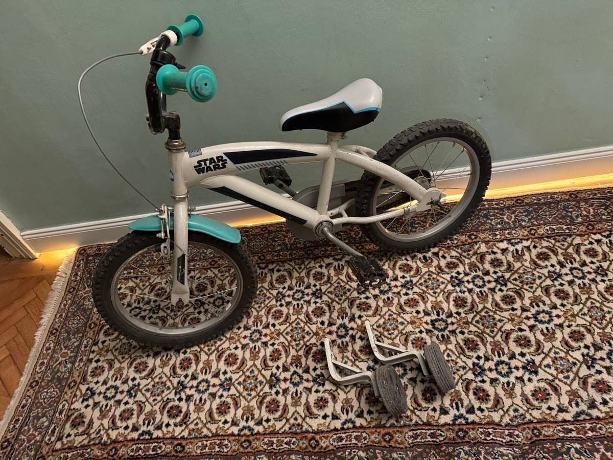 Kinderfahrrad Star Wars 16 Zoll mit Stützrädern