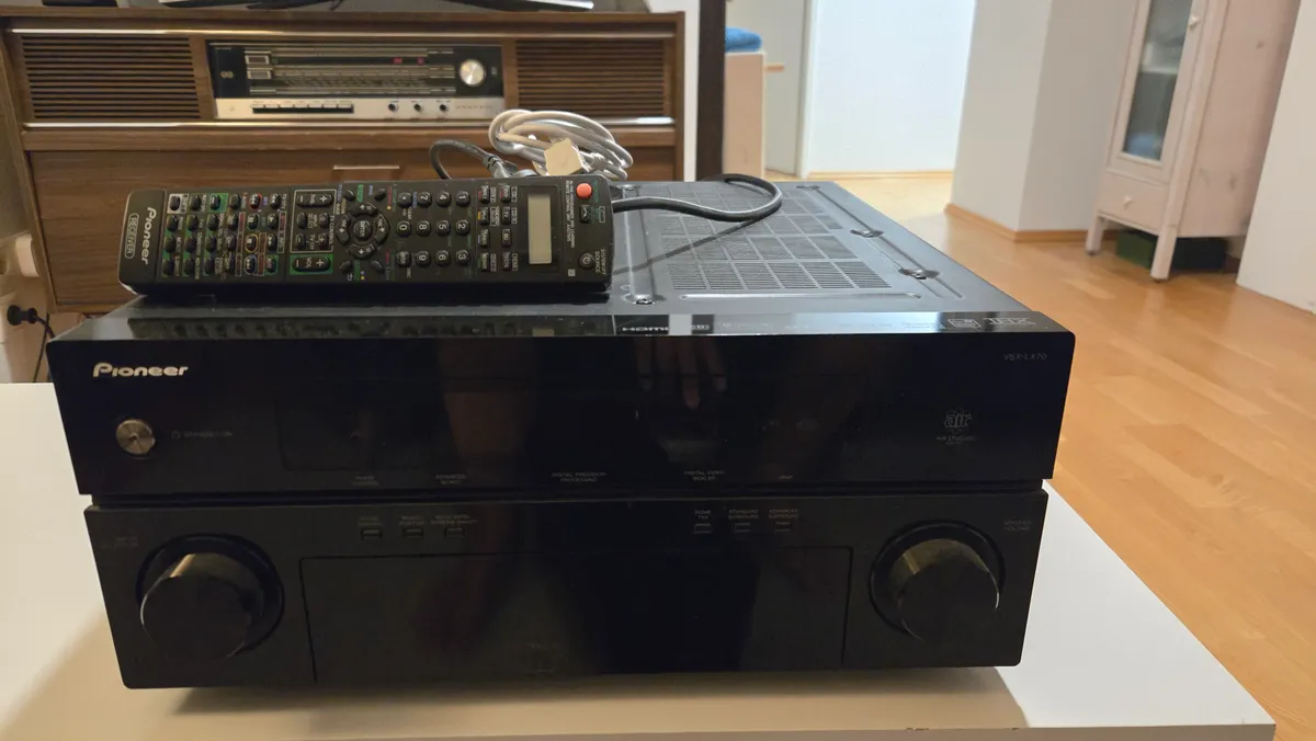 Used Pioneer VSX-LX70 Surround sound receivers for Sale