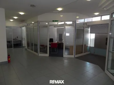 Gewerbeimmobilie mieten in Innsbruck – 232 m², € 4.005 – Bild 2 von 2