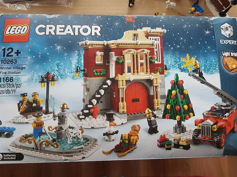 Sold Creator 10263 Winter Village Fire Station