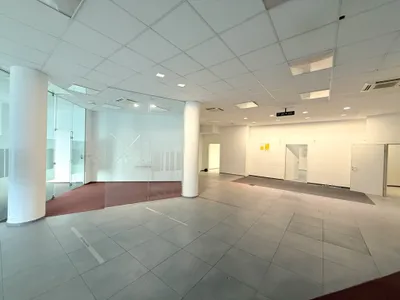 9-Zimmer-Gewerbeimmobilie mieten in Wien – 292 m², € 6.850 – Bild 7 von 13