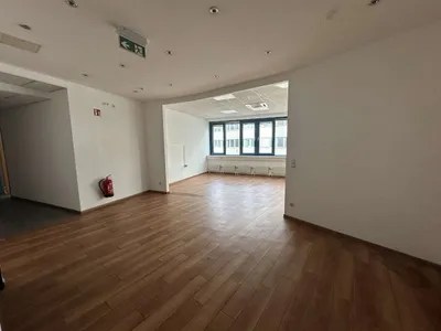 Gewerbeimmobilie mieten in Wien – 377 m², € 11 – Bild 4 von 12