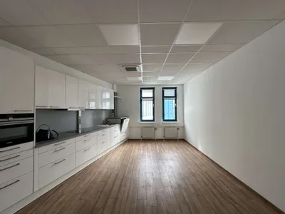 Gewerbeimmobilie mieten in Wien – 377 m², € 11 – Bild 11 von 12