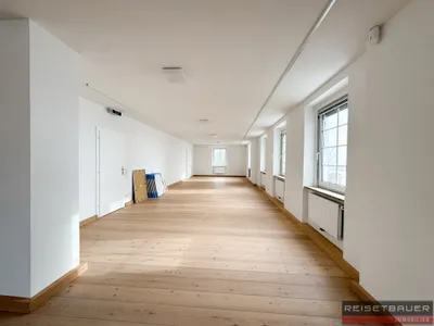 2-Zimmer-Gewerbeimmobilie mieten in Linz Land – 145 m², € 1.610 – Bild 2 von 11