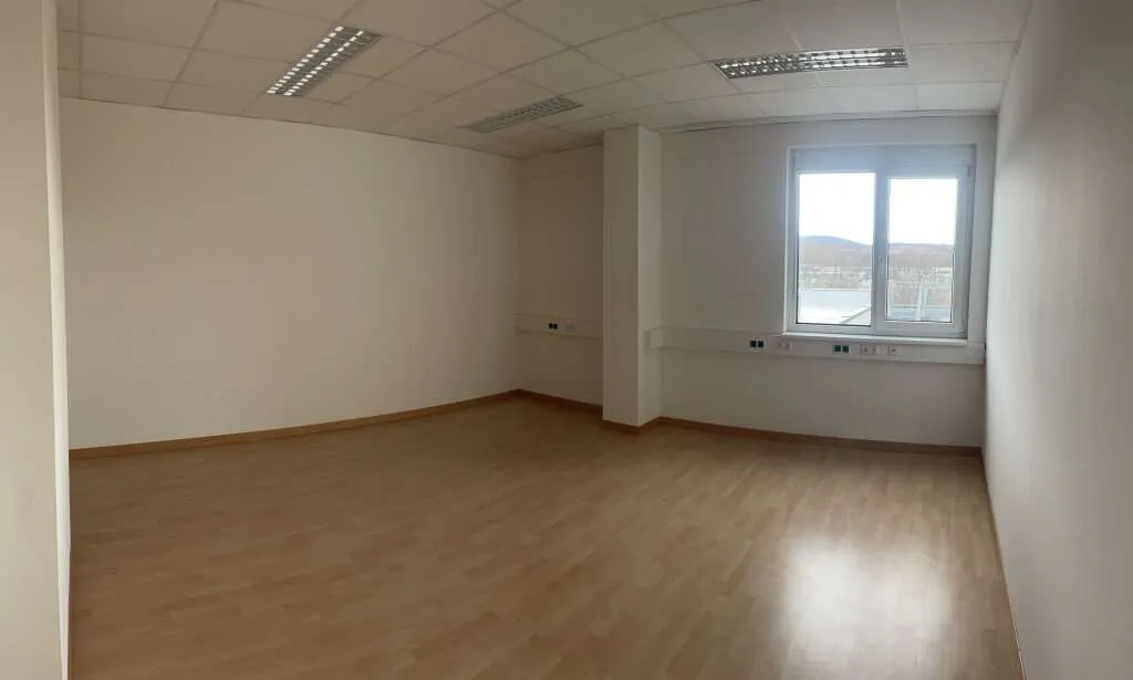 Ared Park - helles Kleinbüro - Ansicht 2