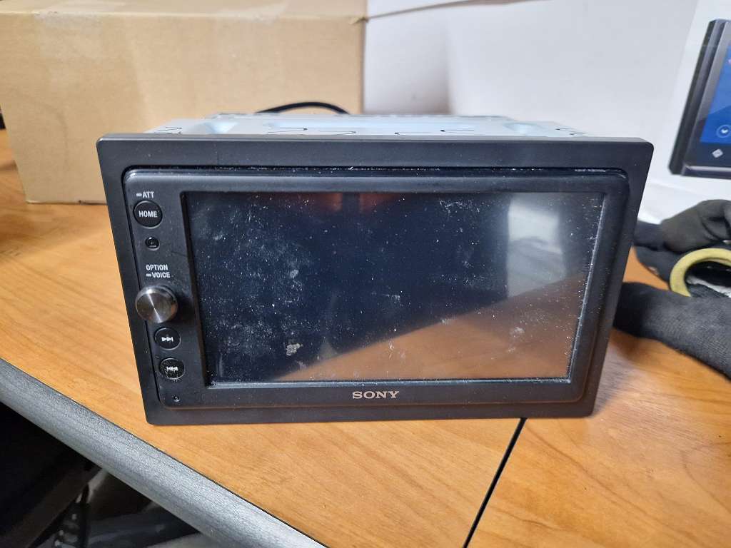 SonyXAV-AX100Autoradio