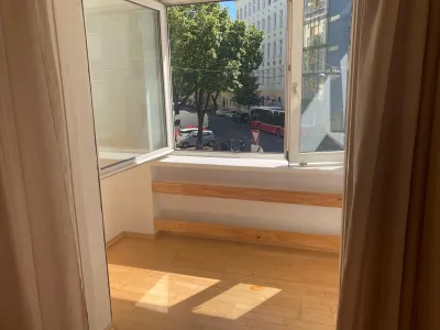 Helle 2-Zimmer-Wohnung mit Loggia | 75 m² | ideal für Paar oder WG | 20. Bezirk Augartennähe – Bild 3