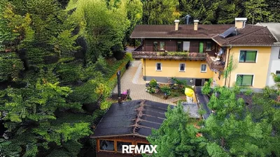 6-Zimmer-Haus kaufen in Neunkirchen – 254 m², € 439.000 – Bild 1 von 37