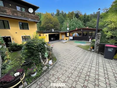 6-Zimmer-Haus kaufen in Neunkirchen – 254 m², € 439.000 – Bild 2 von 37