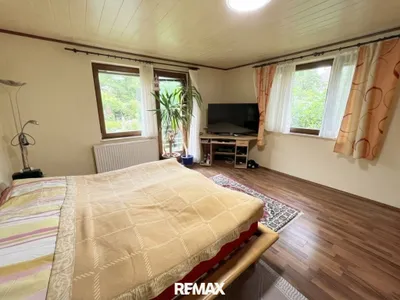 6-Zimmer-Haus kaufen in Neunkirchen – 254 m², € 439.000 – Bild 11 von 37