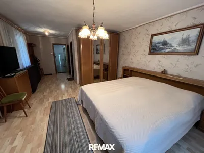 6-Zimmer-Haus kaufen in Neunkirchen – 254 m², € 439.000 – Bild 10 von 37