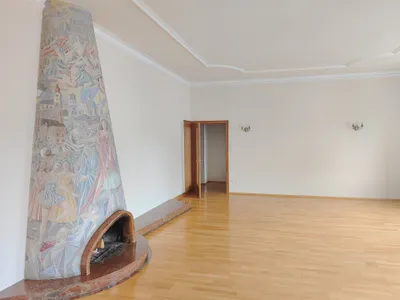 5-Zimmer-Wohnung mieten in Salzburg Stadt – 210,67 m², € 3.042 – Bild 2 von 12