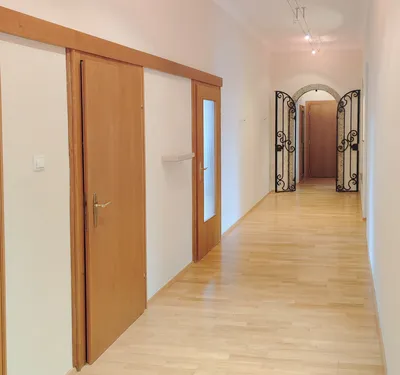 5-Zimmer-Wohnung mieten in Salzburg Stadt – 210,67 m², € 3.042 – Bild 10 von 12