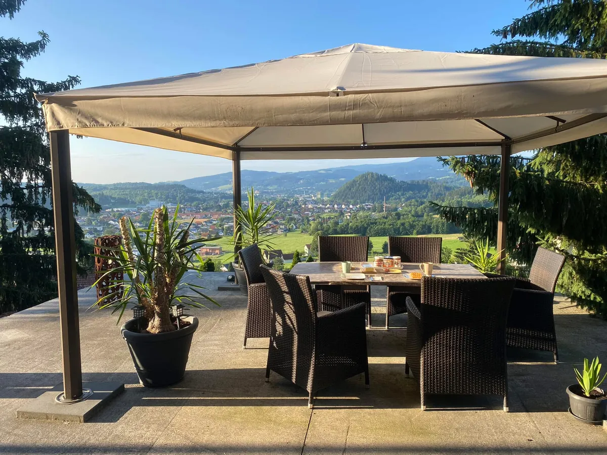 Wohnhaus mit traumhafter Aussicht man kommt sich vor wie im Urlaub - Ansicht 2