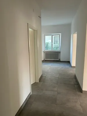 4-Zimmer-Gewerbeimmobilie mieten in Linz – 132 m², € 1.500 – Bild 3 von 6