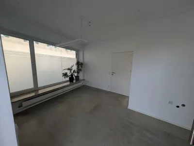 1-Zimmer-Gewerbeimmobilie mieten in Salzburg Stadt – 14 m², € 590 – Bild 2 von 8