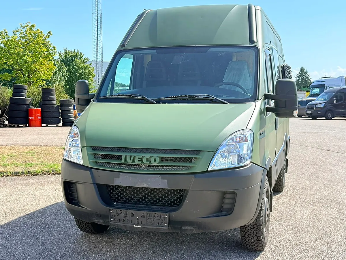 IVECO Wohnwagen Daily 29L