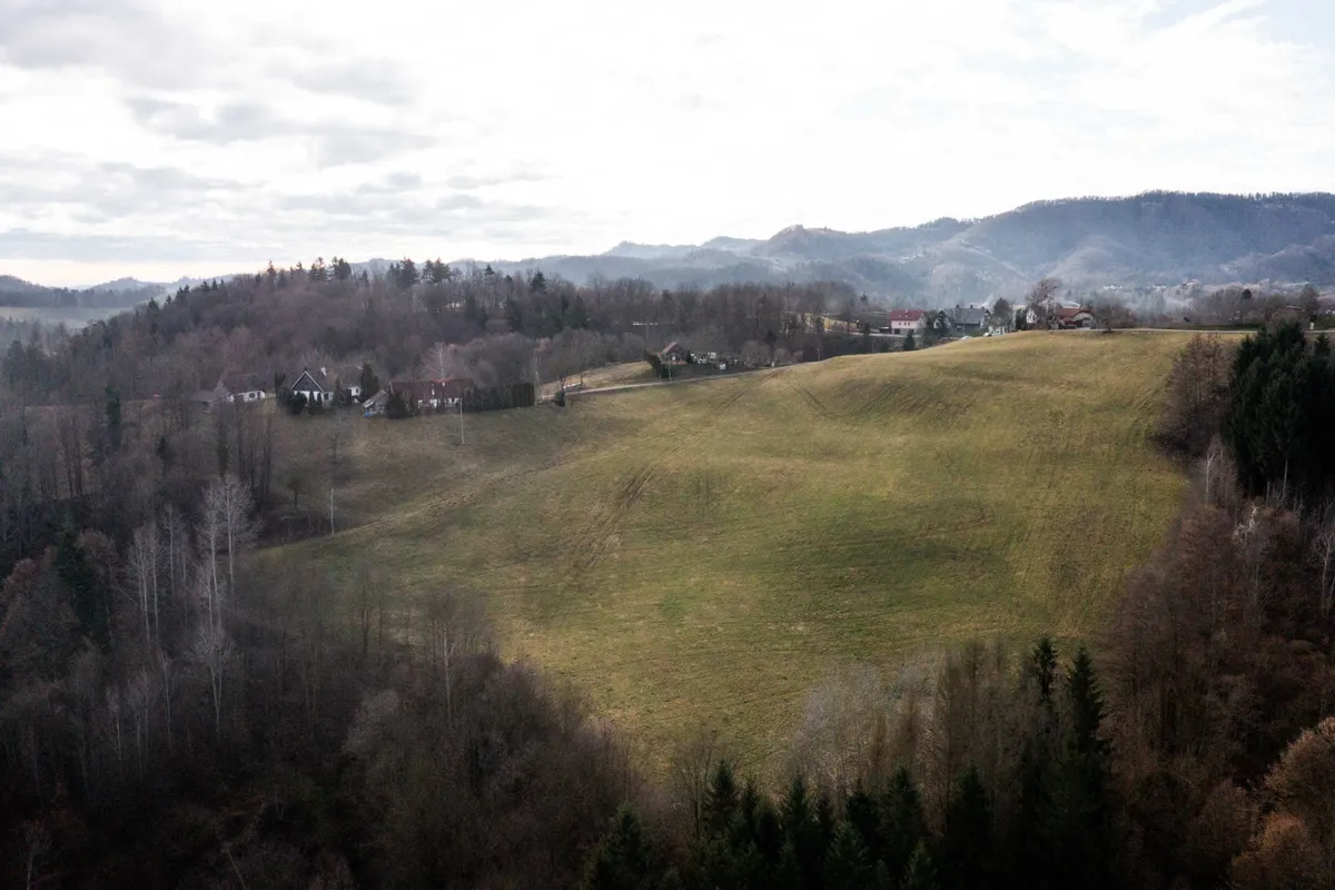 Baugrundstück mit viel Land nahe der südsteirischen Weinstraße - Ansicht 2