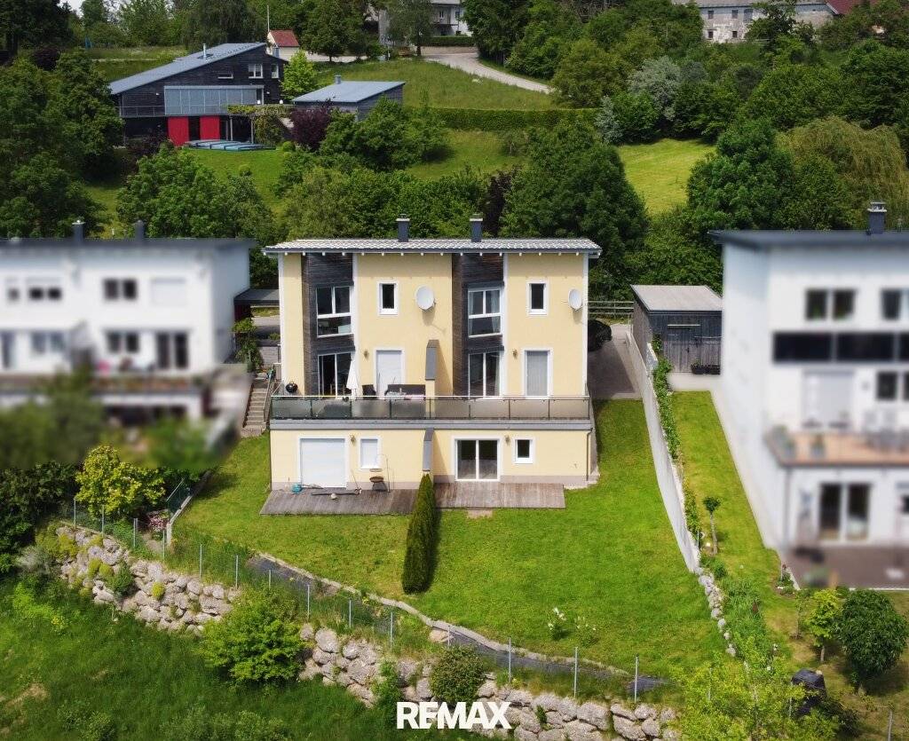 Investment: Schöne Doppelhaushälfte (langfristig vermietet), Laakirchen