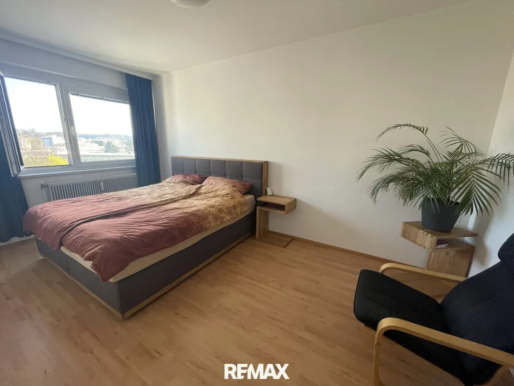 3-Zimmer-Wohnung mit Loggia und toller Aussicht! - Widok 3