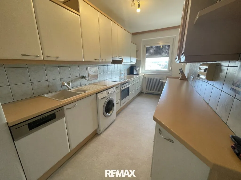 3-Zimmer-Wohnung mit Loggia und toller Aussicht! - Widok 2