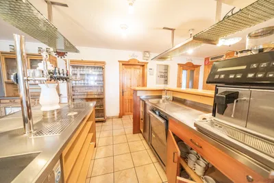 12-Zimmer-Gewerbeimmobilie kaufen in Vöcklabruck – 676 m², € 1.750.000 – Bild 17 von 54