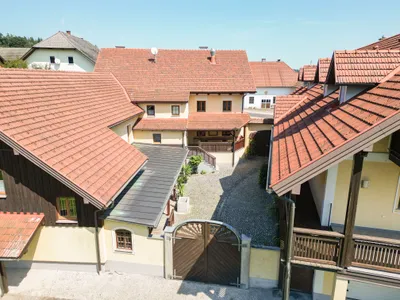12-Zimmer-Gewerbeimmobilie kaufen in Vöcklabruck – 676 m², € 1.750.000 – Bild 3 von 54